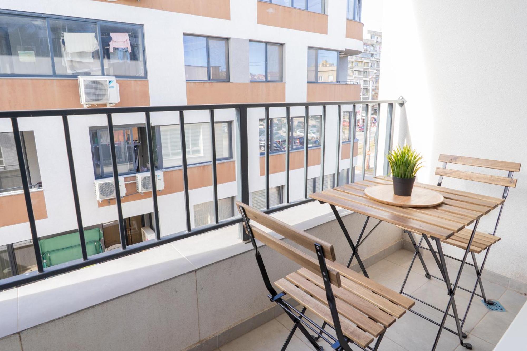New Modern & Cozy Apartment With Free Parking Βάρνα Εξωτερικό φωτογραφία